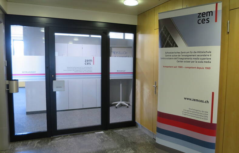 eingang.jpg eingang.jpg